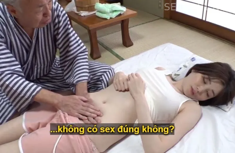 Bạn gái của con trai bị đau nhức nhờ bố người chồng có nghề mát-xa đấm bóp và cái kết